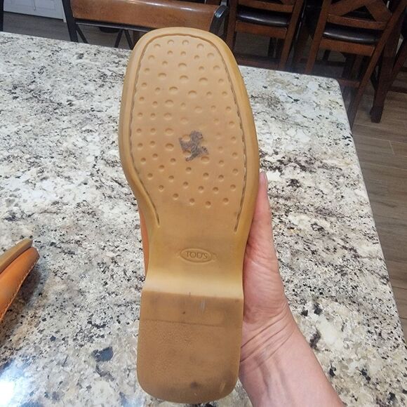 Tod's Vintage Leather Driving Loafers. Size 7.5. - Picture 11 of 14